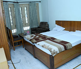 Hotels in Pithoragarh - Hotel Punetha Inn